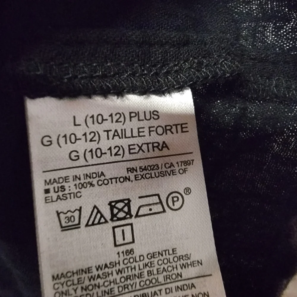 Old Navy Spaghetti Strap Dress In Black. Girls 10/12 Plus